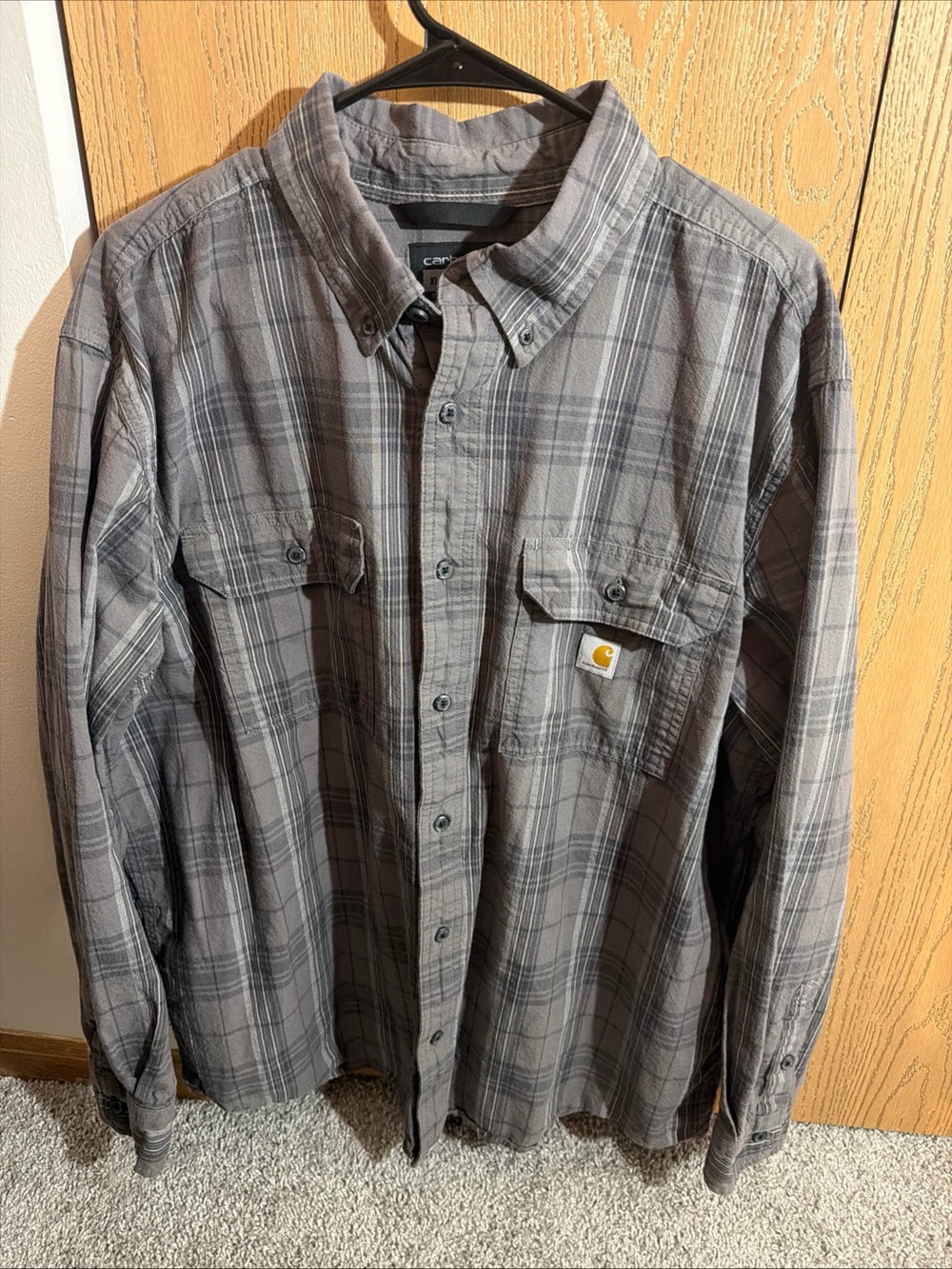 Carhartt Men's Gray Plaid Long-Sleeve Button-Down Shirt